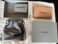 Cardholder von Balenciaga, neuwertigzu verkaufen Stuttgart - Stammheim Vorschau