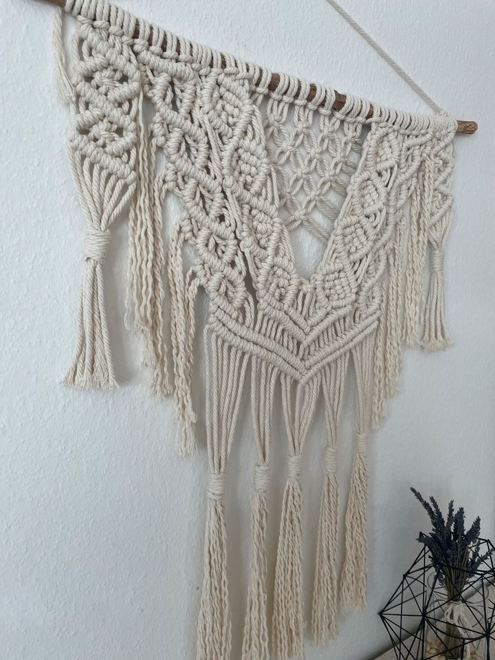 Makramee Boho Wand Deko Wandbehang aus Baumwollgarn Weiß in Remchingen