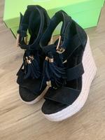 Sandalen mit Keilabsatz wie neu Niedersachsen - Göttingen Vorschau