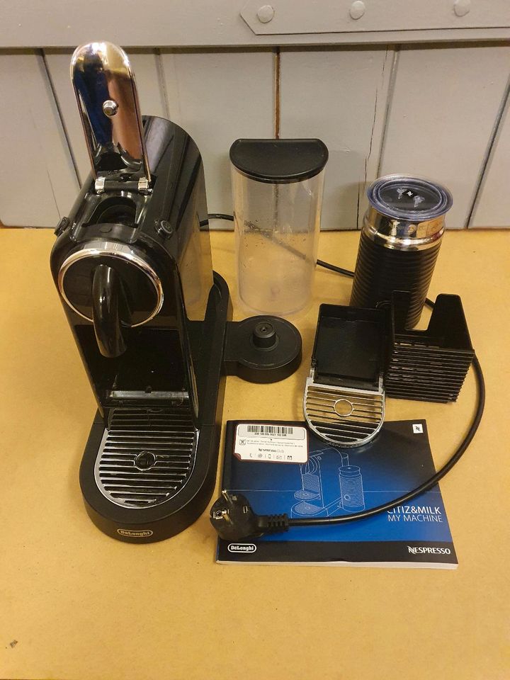 Nespresso Kaffeemaschine Citiz Milk in Karlsfeld