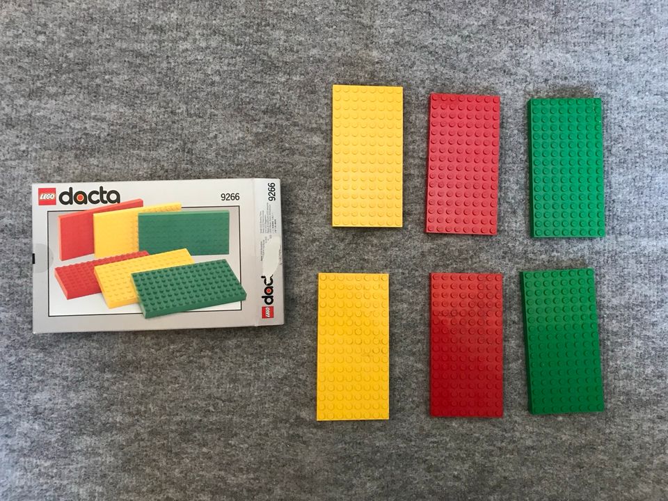 Lego Set 9266 alt Grundplatten 16X8 in Kirchberg