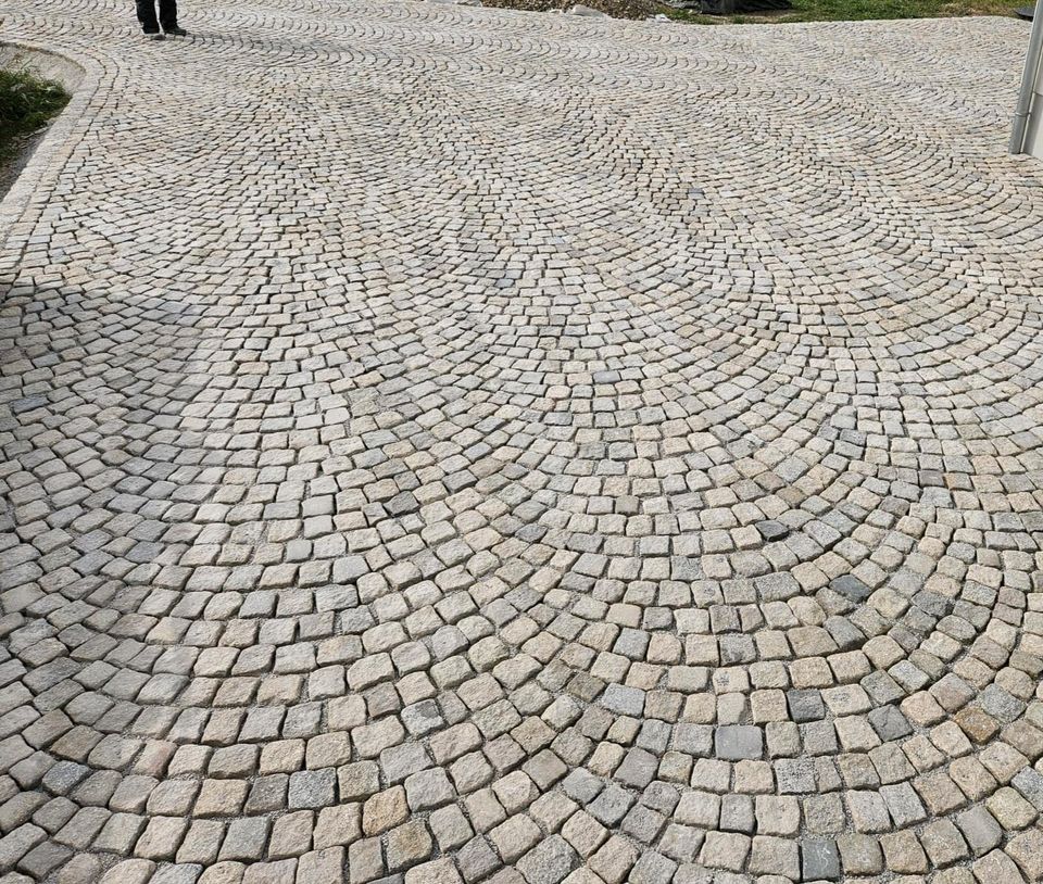 Pflasterer/Tiefbauer/Straßenbauer hat noch freie Kapazitäten in Hohenstein-Ernstthal