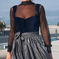 Dirndlbluse Langarm Schwarz Hochgeschlossen Trachtenbluse XS, S Nordrhein-Westfalen - Kranenburg Vorschau