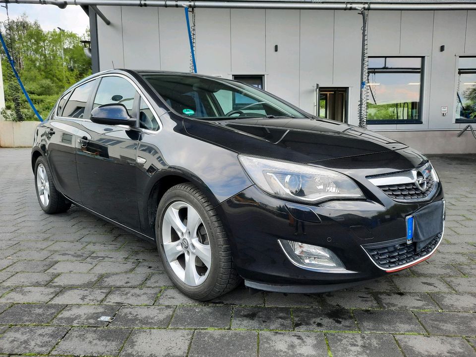 Opel Astra J CDTI Innovation Tüv bis 2025 XENON ☎️+491788358645 in Bochum