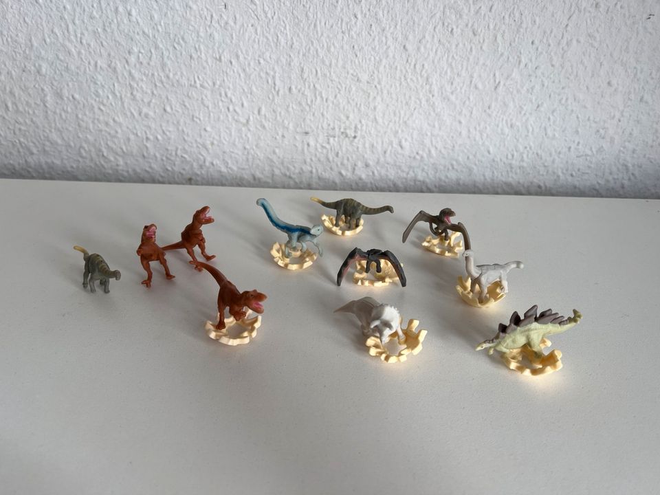 11 Dinos (Überraschungsei) in Berlin