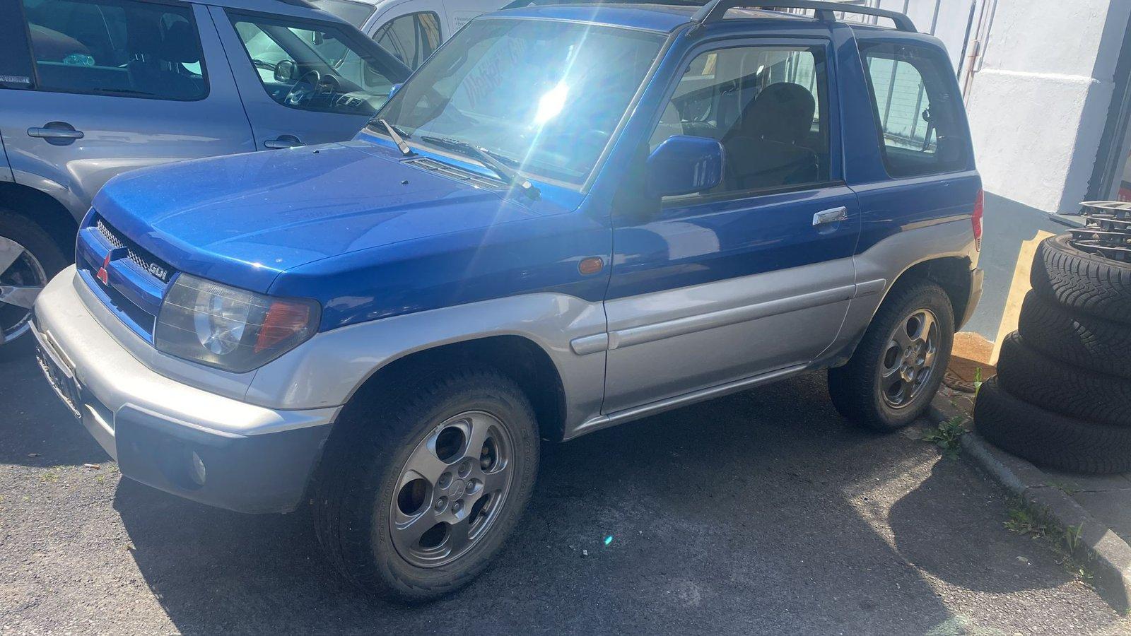 Abbildung des Autos Mitsubishi Pajero Pinin …