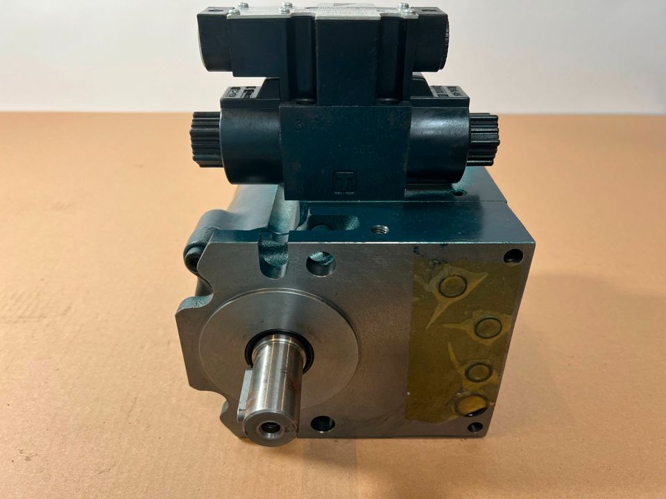 Nippon Index Hydraulik Motor 25604850 in Trittau