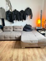 Riesiges gemütliches gebrauchtes sofa ZU VERSCHENKEN Düsseldorf - Wersten Vorschau