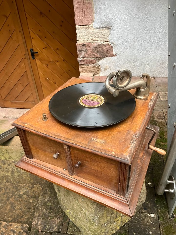 Grammophon für Enthusiasten, Reparateure und Könner in Kenzingen