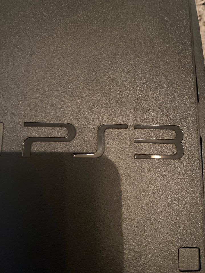 PS 3 PlayStation 3 slim 320 GB neuwertig in Köln