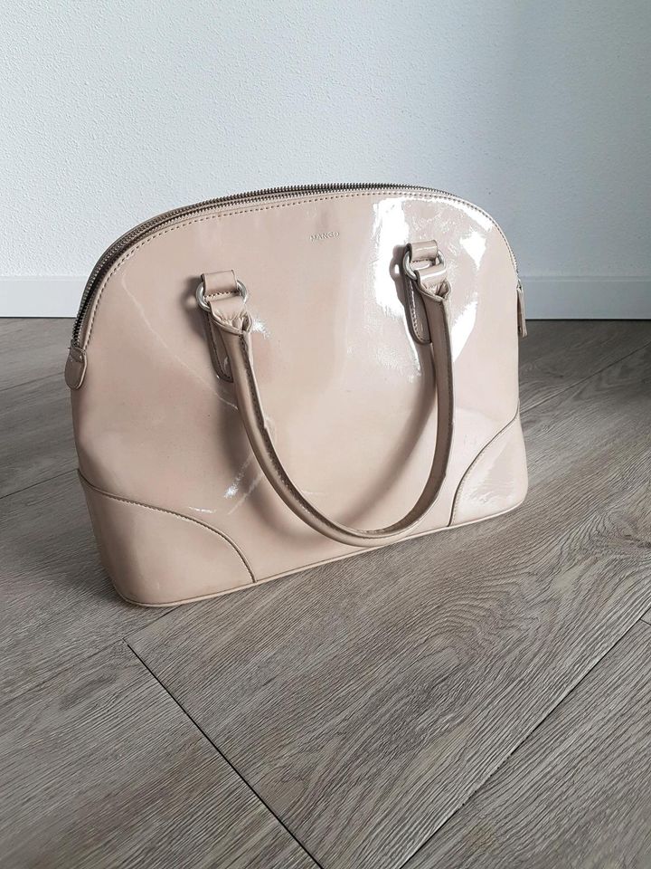 Mango Handtasche beige lack in Nordrhein-Westfalen - Ibbenbüren | eBay  Kleinanzeigen ist jetzt Kleinanzeigen