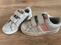 Adidas Kinder Turnschuhe Sneaker Größe 26 grau Bielefeld - Bielefeld (Innenstadt) Vorschau