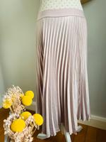 RES♥️H&M Plissee Midi Rock Rose zartes Rosa Gr. XS♥️ Niedersachsen - Lüneburg Vorschau