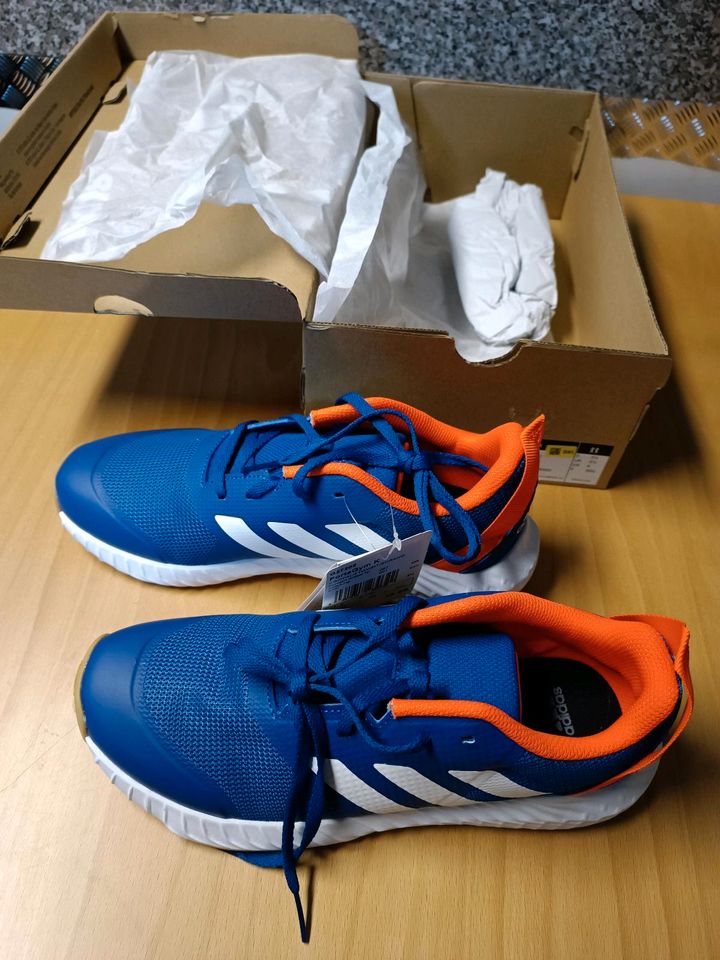 Adidas Turnschuhe in Größe 38 2/3 *Neu in Pretzfeld