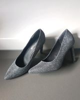 Glänzende Pumps glitzernde High Heels Silber schwarz Gr. 39 Hannover - Bothfeld-Vahrenheide Vorschau