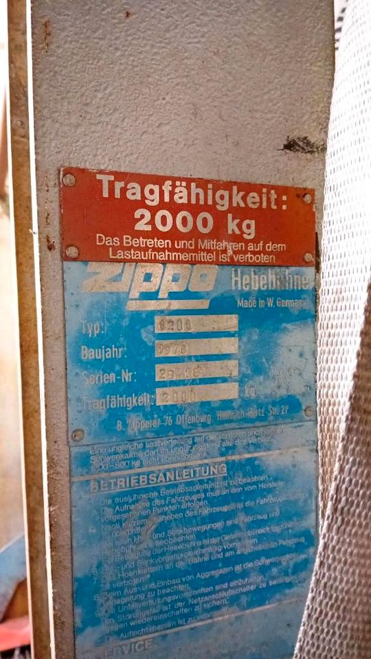 2 Säulen Hebebühne Zippo 2000KG 1201 in Magdeburg