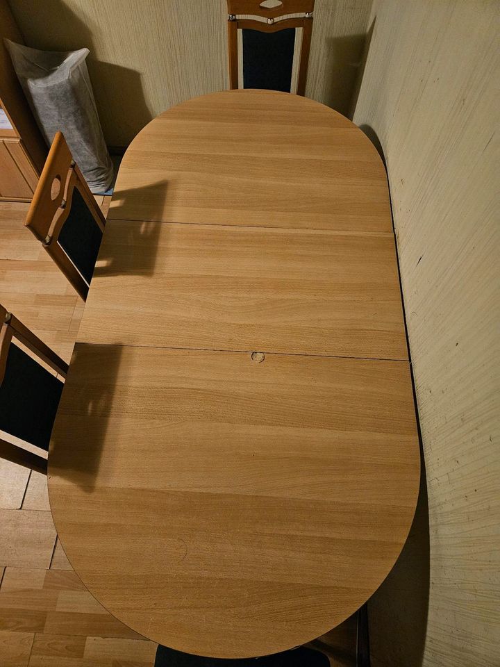 Esstisch mit 4 Stühle in Oberhausen