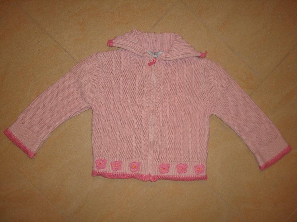 süße Strickjacke rosa Gr. 86 92 von Tchibo TCM in Weinbergen