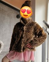 Mega süße Jacke Gr. 128 H&M Leopard flauschig Nordrhein-Westfalen - Lippstadt Vorschau