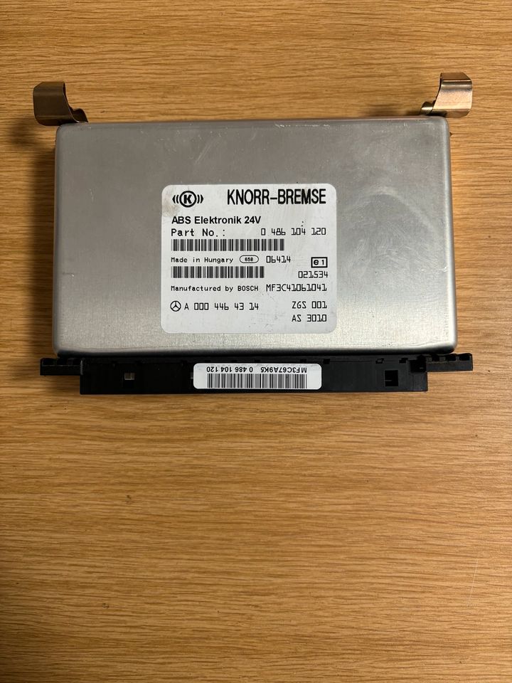 Mercedes KNORR BREMSE ABS Elektronik Steuergerät A0004464314 in Bottrop