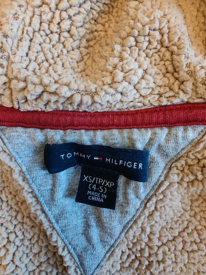 Kapuzenjacke Übergang Hilfiger warm gefüttert XS 4-5 Jahr 104 110 in Bochum