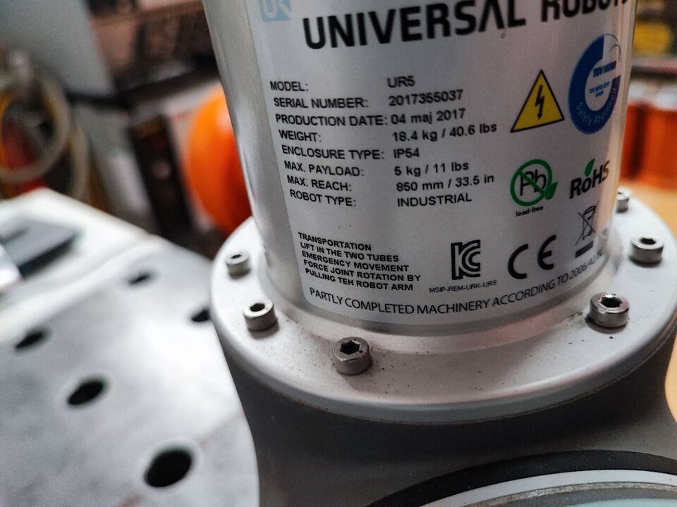 Roboter Cobot Universal Robots UR5 komplett nur ca. 2341 Betriebsstunden in Buchen (Odenwald)