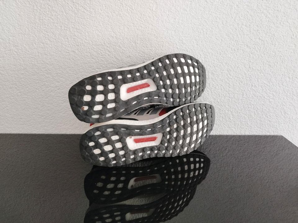 Adidas Ultra Boost NP 180€ gr. 45 Laufschuhe, Sneaker in Lahr (Schwarzwald)
