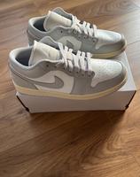 Nike Air Jordan 1 Low 'Neutral Grey Coconut Milk' Größe 42 Nordrhein-Westfalen - Kerpen Vorschau