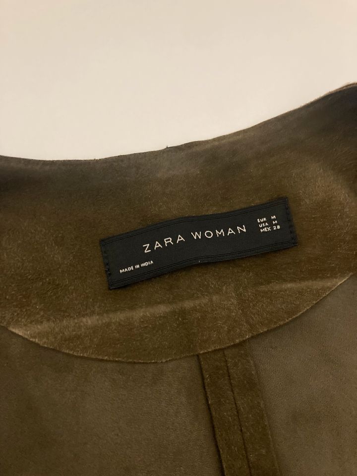 Zara Woman Ledermantel in Hameln