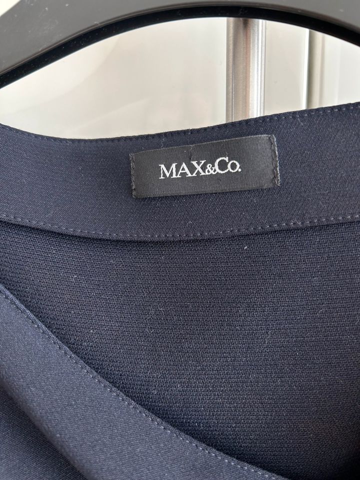 Max & Co. Kleid dunkelblau, Gr. 34 in München