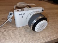Nikon 1 J1 Systemkamera  (10 Megapixel, 7,5 cm (3 Zoll) Display) Saarland - Illingen Vorschau