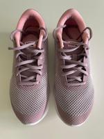 Nike Damen Air Max Advantage Elemental Rose Gr.38, wenig getragen Düsseldorf - Bilk Vorschau