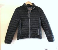 schwarze Steppjacke mit grauem warmen Futter Größe 36 Kr. München - Neubiberg Vorschau