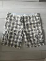 Herren Shorts Gr. 60 neuwertig Niedersachsen - Gifhorn Vorschau