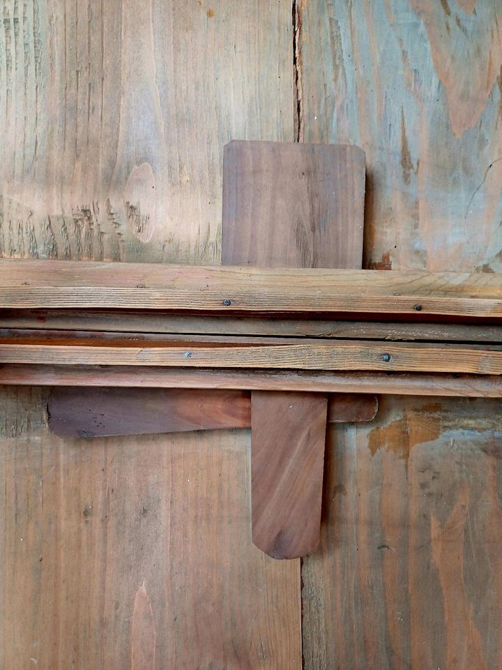 Antiker Dielenschrank Kleiderschrank Weichholz Restauriert in Schleiz