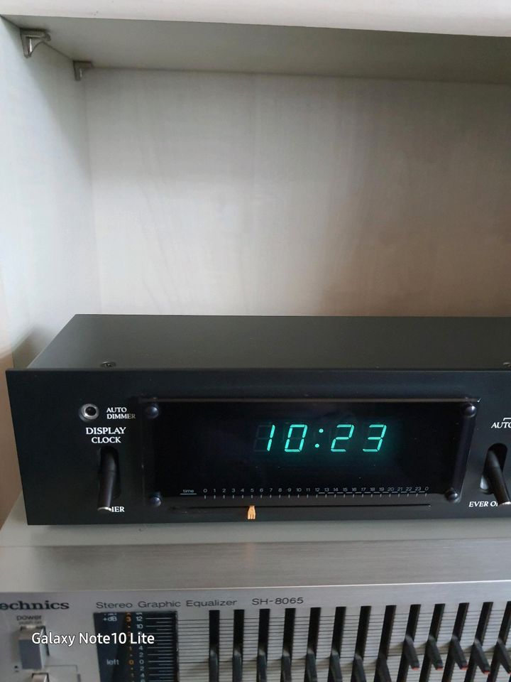 FISHER AUDIO TIMER TR-7700,STEREO EQUALIZER TECHNICS SH-8065 in Wald-Michelbach
