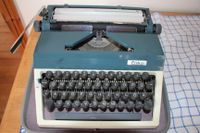 Reiseschreibmaschine Schreibmaschine Erika Modell 30 Sachsen - Annaberg-Buchholz Vorschau