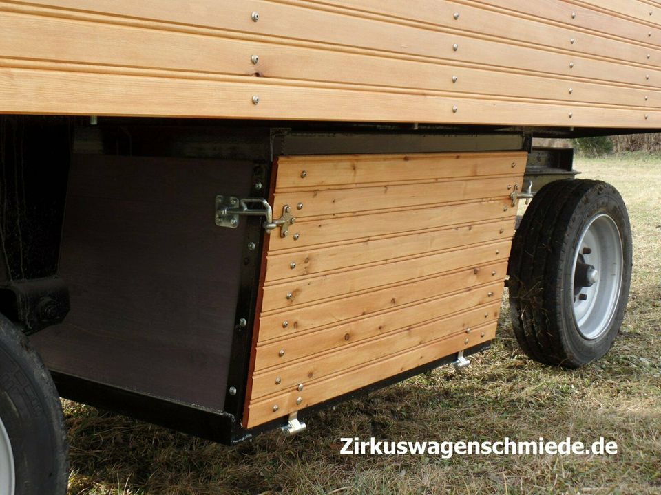 Zirkuswagen Oberlichtwagen Bulldog Lanz Wohnwagen Schlepper in Elxleben an der Gera