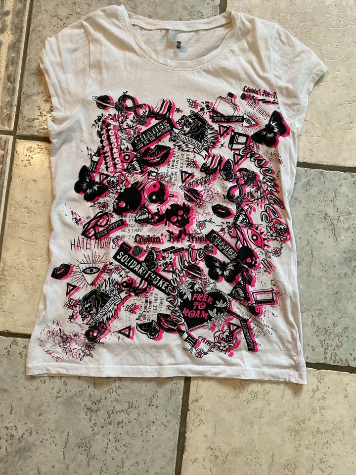T-Shirts ❤️ S Teens, Damen in Zweibrücken