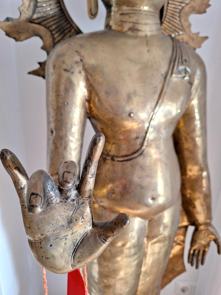 Asiatika Buddha Buddhastatue 160 cm stehend goldpoliert in Duisburg