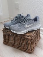 Nike Vomero Air Zoom Sportschuhe Turnschuhe grau Gr. 36 Schleswig-Holstein - Neumünster Vorschau