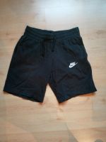 Nike kurze Hose Größe 128 Nordrhein-Westfalen - Siegen Vorschau