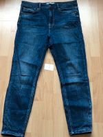 Jeans Stradivarius Gr. 44 blau Skinny Hessen - Bad Vilbel Vorschau