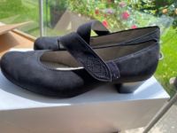 Halbschuh/flache Pumps Velours-Leder, schwarz Gr. 40 (7) Baden-Württemberg - Schorndorf Vorschau