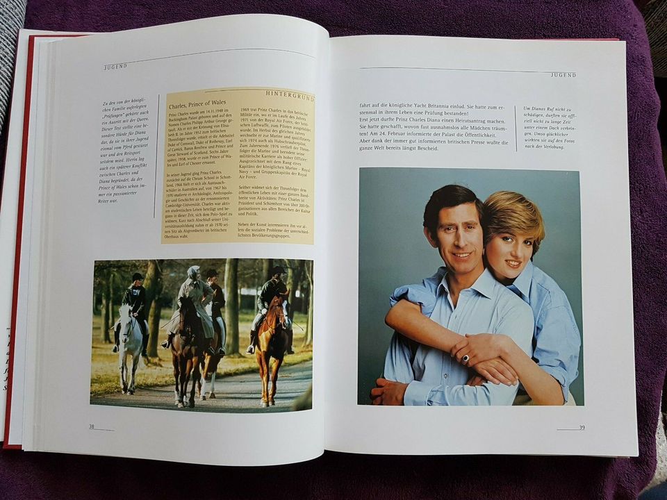 Buch Diana Königin der Herzen, gebundene Ausgabe von 1997 in Aachen