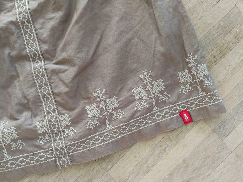 Kleid von Esprit, Gr. 38, M, toll auch zu Stiefeln, gefüttert in Scharnebeck