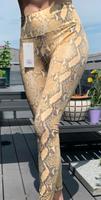 Leggings mit goldigen Snake Print , Größe M , Neu mit Etikett Nordrhein-Westfalen - Langenfeld Vorschau