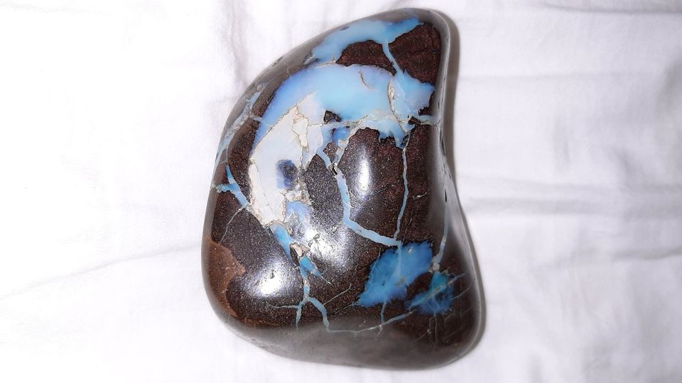 Boulder Opal Handschmeichler 8,3 x 6 x 3,3cm 284g Edelstein in Berlin