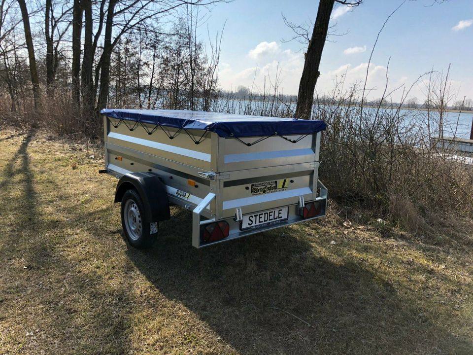 Stedele Stahl Anhänger 750 kg mit Bordwandaufsatz und Flachplane in Woerth an der Donau