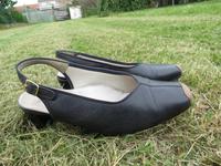 Pumps schwarz ARA Komfort Leder Gr. 39 Saarbrücken-West - Gersweiler Vorschau